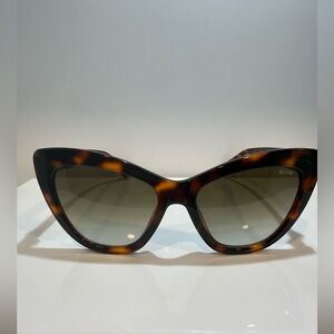 Moschino Brown Tortoise Cat-Eye Sunglasses
